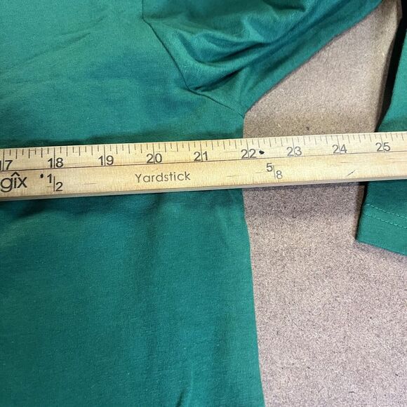 Siena Saints T Shirt Men Medium Green Long Sleeve Mascot Logo NCAA Athletic Gym - Picture 5 of 8